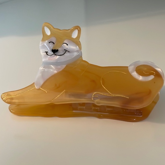 NWT Dog Shiba inu Hair Claw - Viral Dog Shaped Hair Clips | Dog Mom Gift - Picture 1 of 5